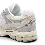 Sneakers M2002 suede e mesh panna