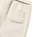 Completo cappellino, maglia e pantalone neonato beige