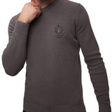 Maglione girocollo punto riso con logo ricamato Frecce Tricolori grigio