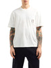 t-shirt-con-tasca-sul-petto-e-logo-ricamato-bianco