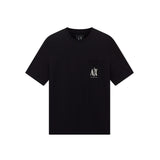 T-shirt con tasca sul petto e logo ricamato nero