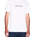 T-shirt basic con logo caps sul petto bianco