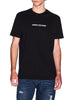 t-shirt-basic-con-logo-caps-sul-petto-nero