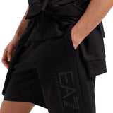 Shorts logo sul fondo a rilievo nero