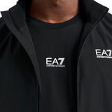 Giubbino con zip e logo a contrasto in nylon nero