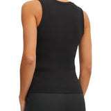 Top a costine con logo patch nero