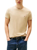 t-shirt-slim-fit-con-bandierina-ricamata-beige