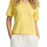 T-shirt con scollo a V e logo strass giallo