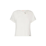 T-shirt con scollo asimetrico e dettaglio gioiello bianco