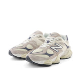 Sneakers U9060 pigskin e mesh grigio chiaro