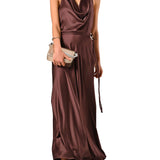 Abito lungo in raso con scollo halter cioccolato