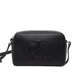 Borsa a tracolla Calvin Klein sculpted nero