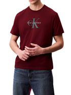 T-shirt Calvin Klein con logo frontale bordeaux