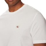 T-shirt Calvin Klein con mini patch logo bianco