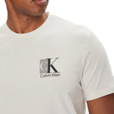 T-shirt Calvin Klein con stampa retro CK abstract gesso