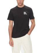 T-shirt Calvin Klein con stampa retro CK abstract  nero