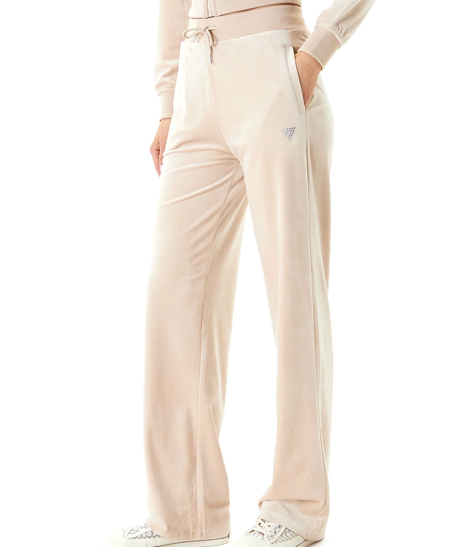 __CITYMODA_UPLOAD__ filename=I1GUESV3BB26K0232A90F_1.jpg; md5=4077b5e33ec67fa714fe8aca8b859742