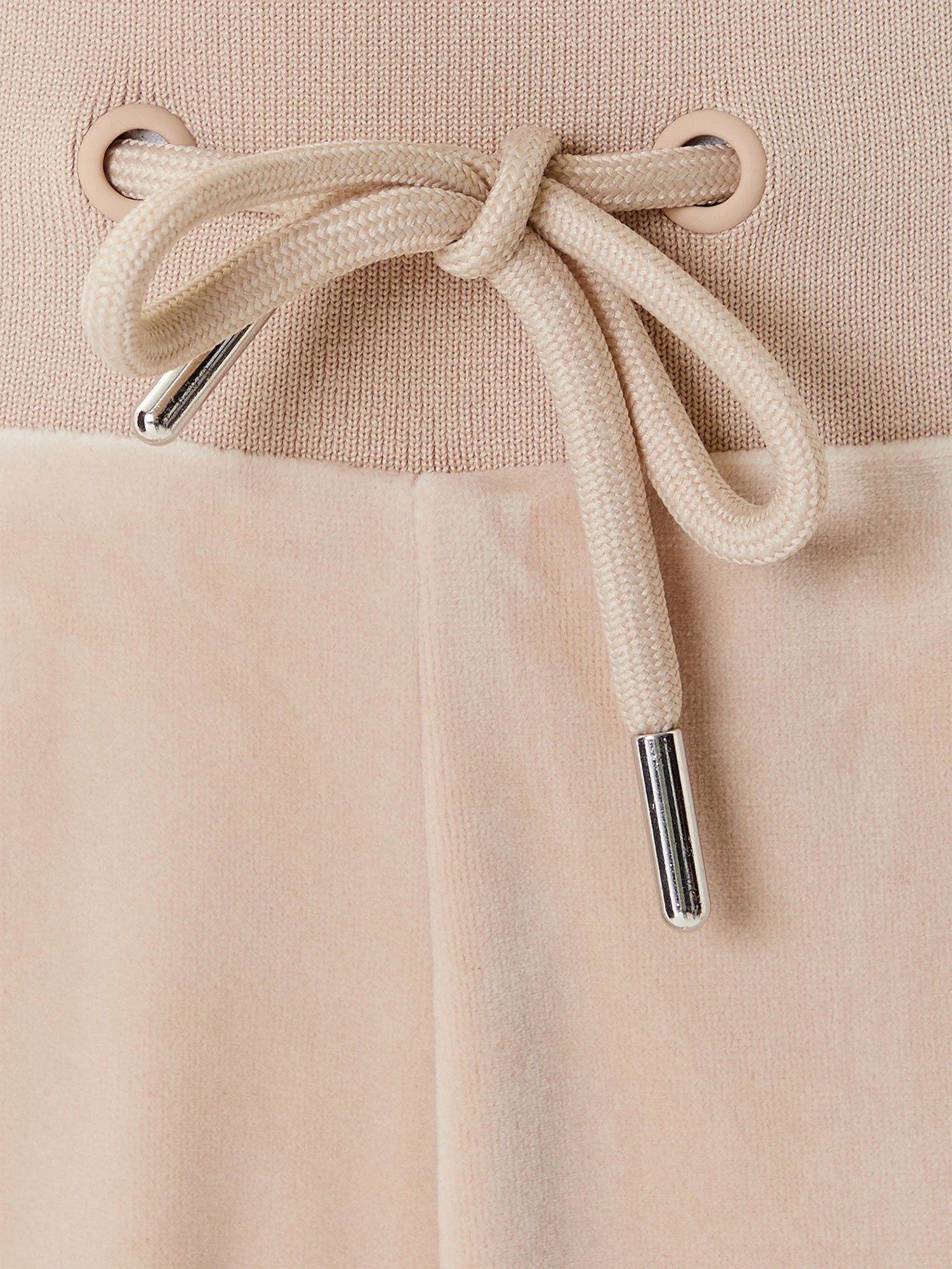 __CITYMODA_UPLOAD__ filename=I1GUESV3BB26K0232A90F_3.jpg; md5=65df92bd40d39316da7e8135cf1e443a