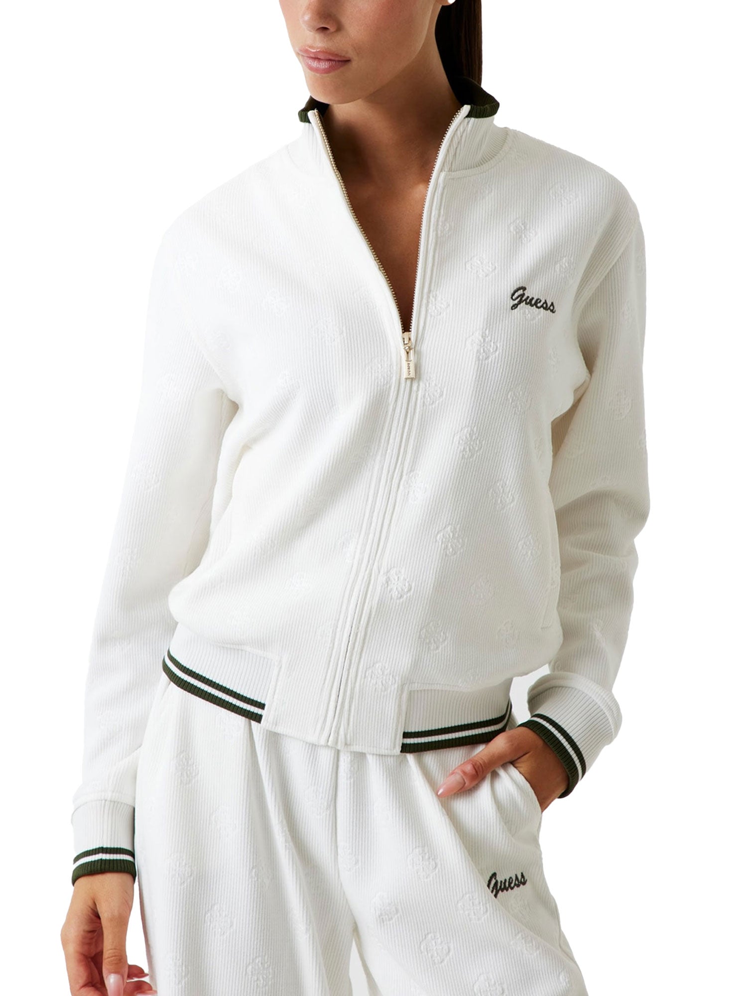 __CITYMODA_UPLOAD__ filename=I1GUESV5BQ01K1902COCB_1.jpg; md5=648870a157c750982a845ed5c185ead9