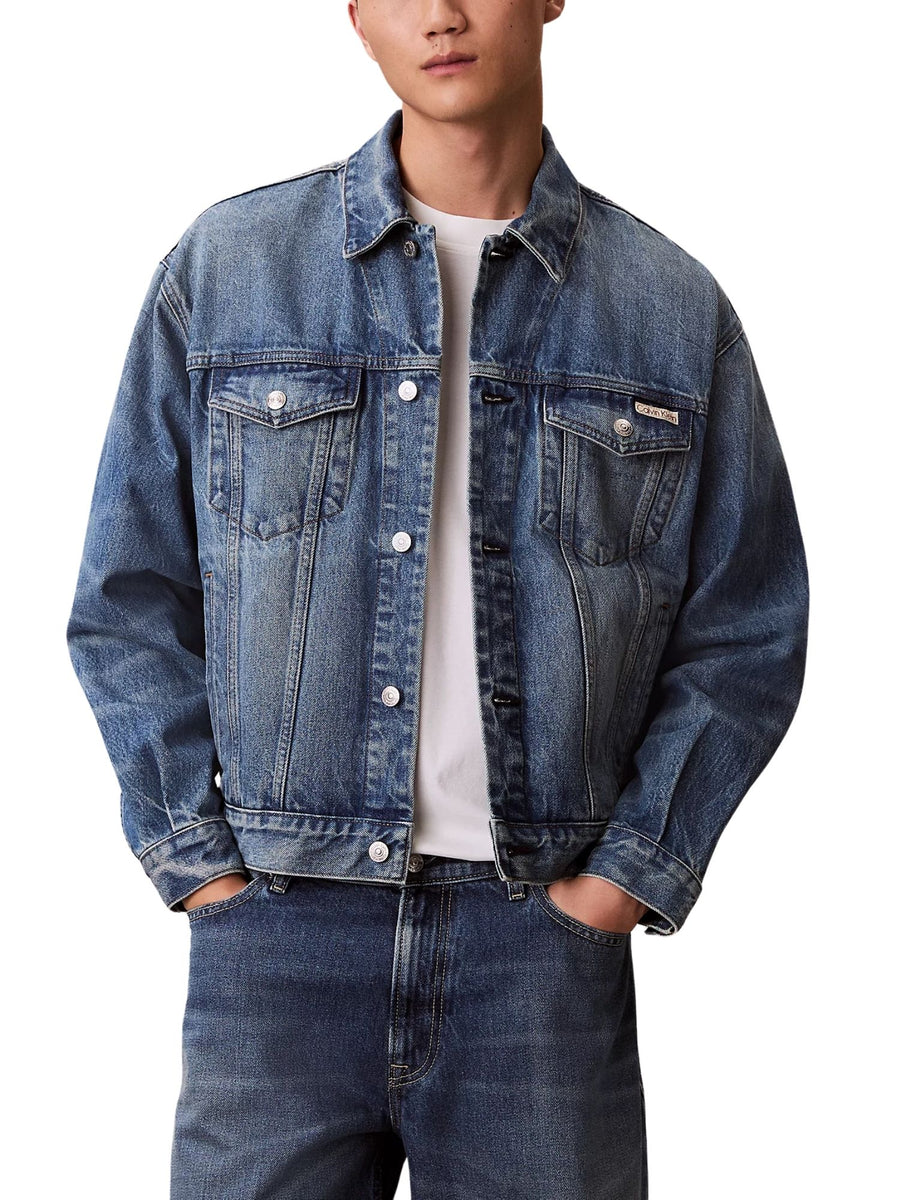 Giubbino con bottoni Calvin Klein Jeans modello trucker 90s trucker denim medio