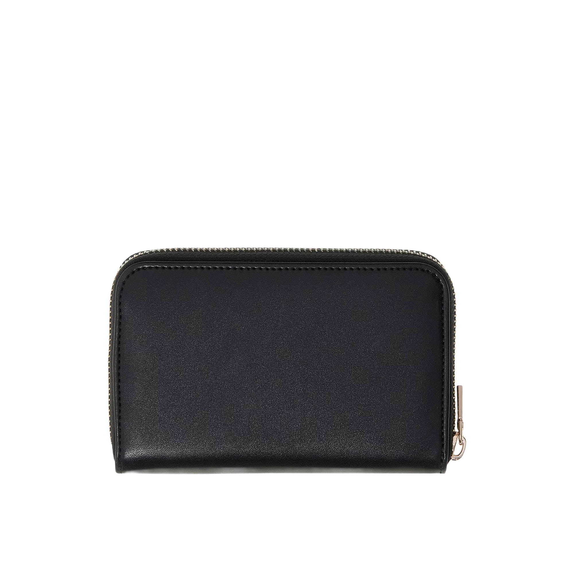 __CITYMODA_UPLOAD__ filename=I2GUESSWVG9910155BLA_2.jpg; md5=5af81aeaa92cf043ee0f14781cb6d9c3